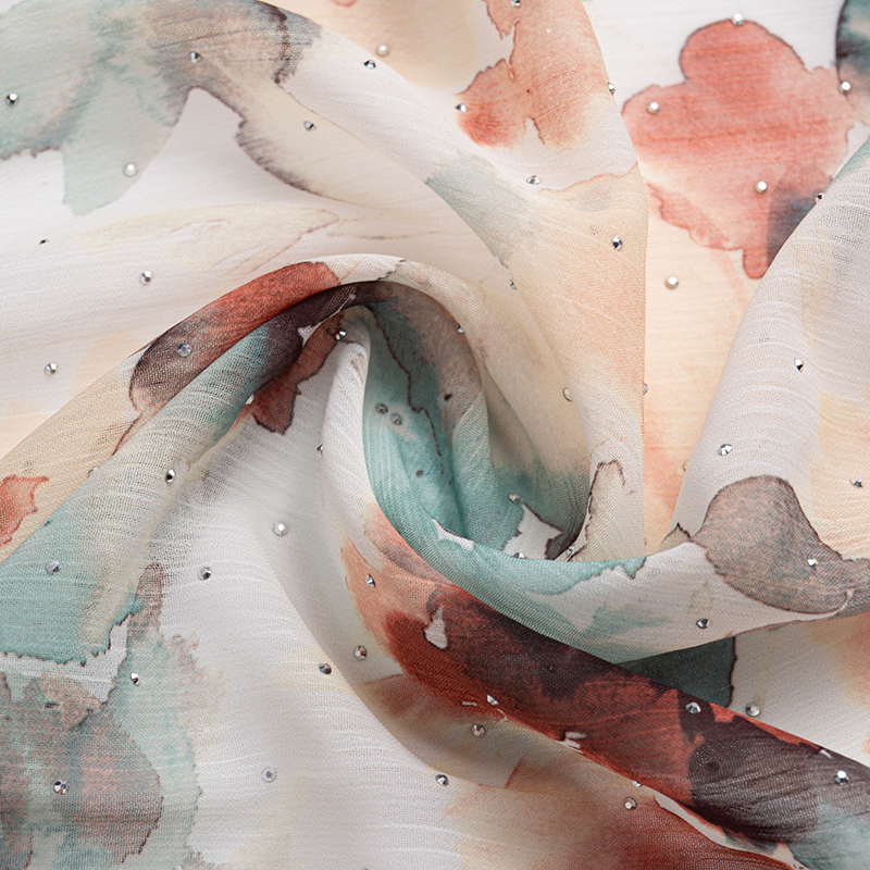 Heimtextilien/Pyjamastoffe aus Chiffon, Satin und Seidenimitat